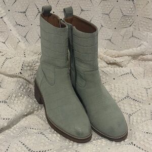Women's Green Croc-Embossed Ankle Boots